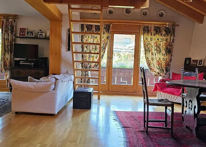 公寓 Charming Downtown 朗斯