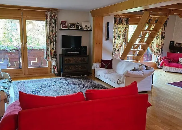 Charming Downtown 公寓 *